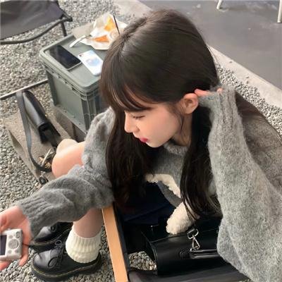 万花嬉春